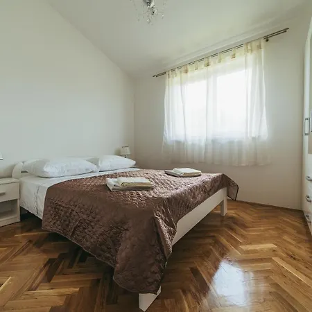 House Estera Hébergement de vacances Grubine
